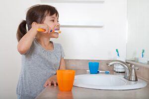 escova de dentes infantil